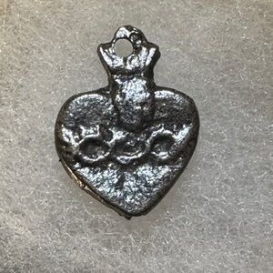 Milagro Sacred Heart charm